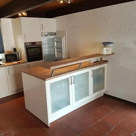 Ferienhaus Peter Dahl 布拉希里恩